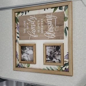 Hanging wall‎ decor